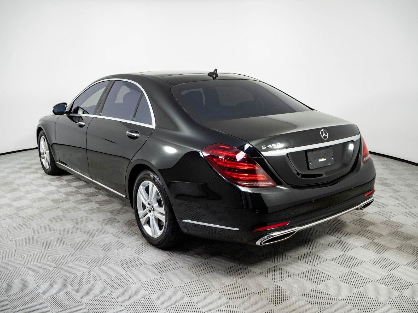 Used 2019 Mercedes-Benz S 450 Sedan image 3