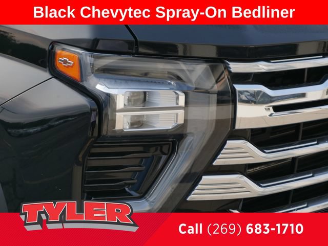 Used 2024 Chevrolet Silverado 2500 High Country w/ High Country Premium Package AWD/4WD image 10