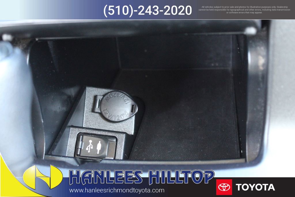 Used 2015 Toyota Camry LE FWD image 22