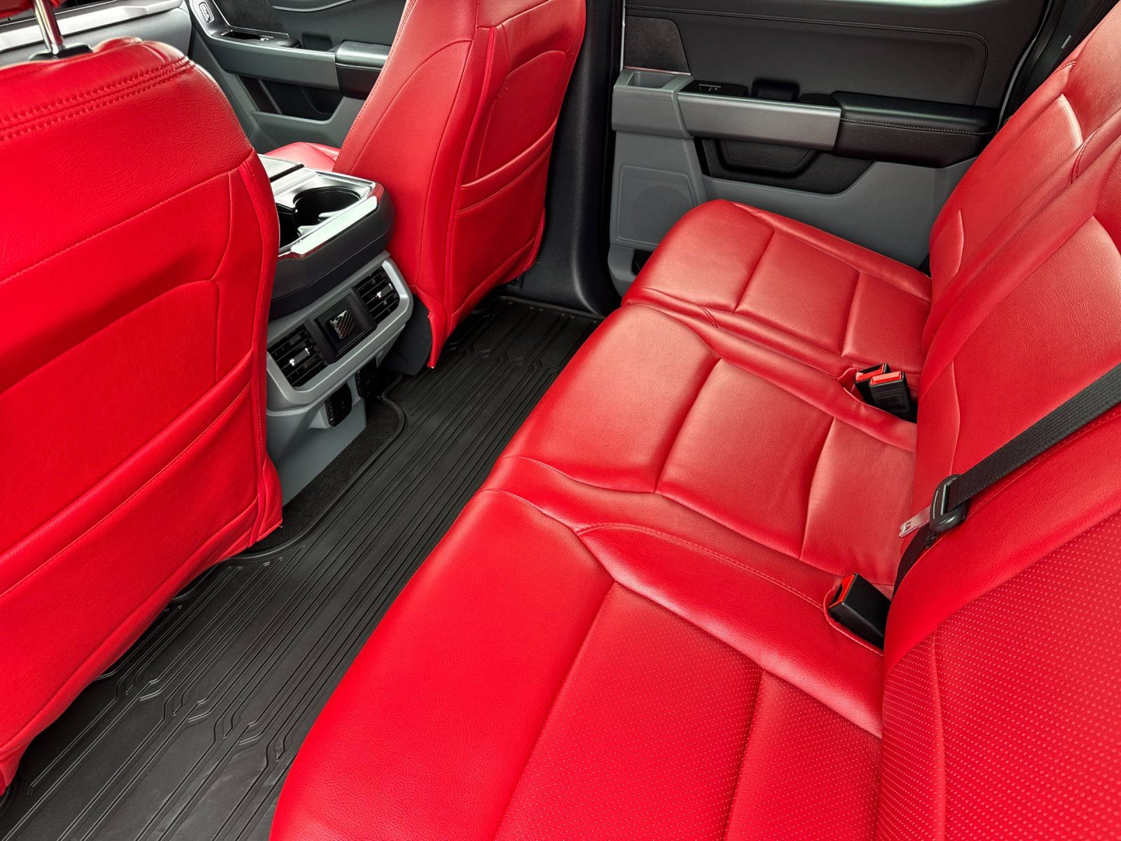 Used 2024 Ford F150 XLT w/ Equipment Group 302A MID image 13