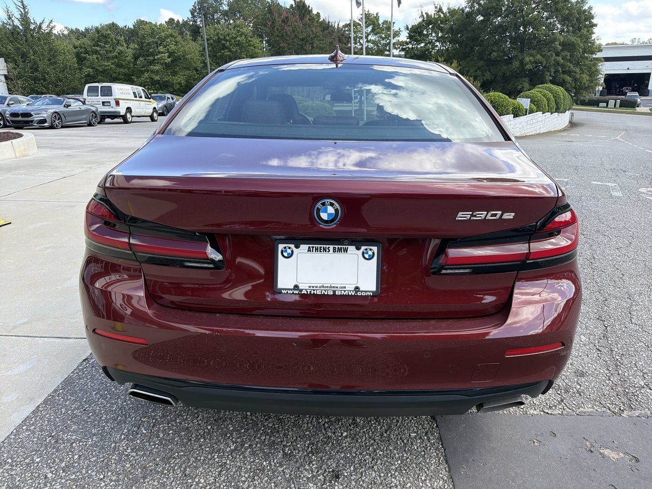 Used 2023 BMW 530e w/ Premium Package RWD image 2