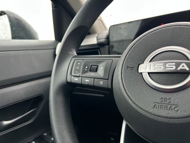 Used 2025 Nissan Kicks S image 29