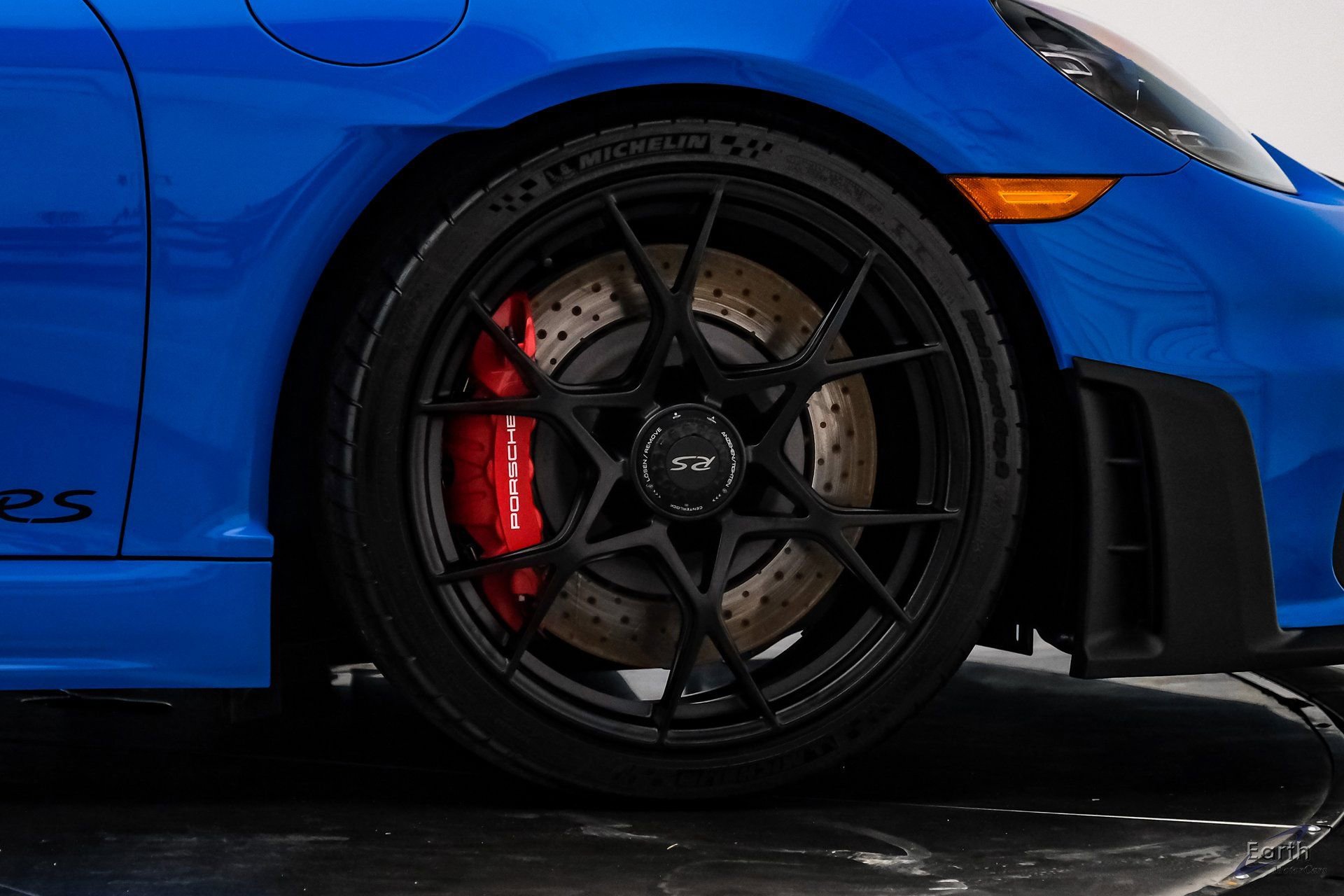 Used 2024 Porsche 718 Cayman GT4 RS RWD image 61