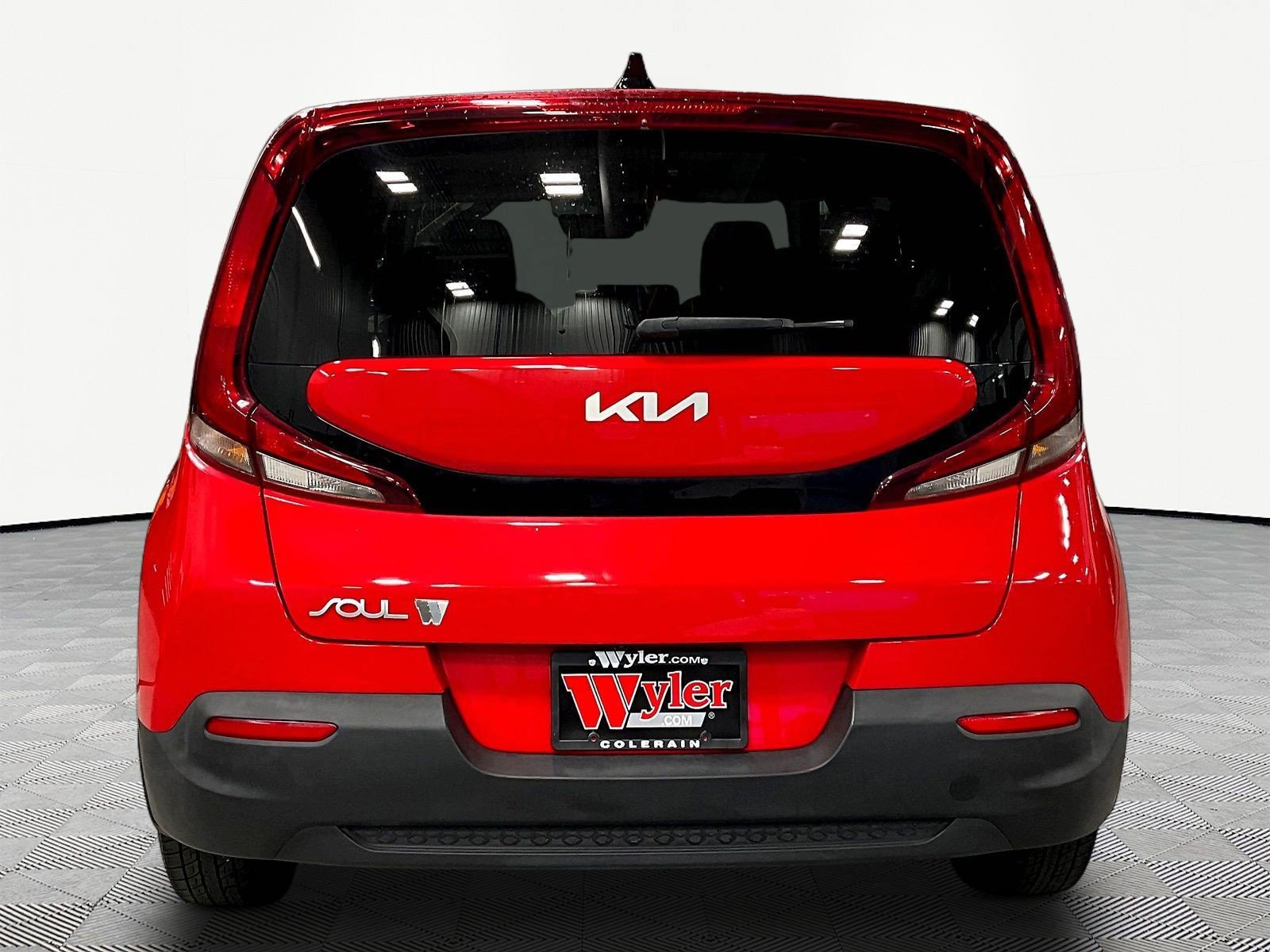 Used 2022 Kia Soul LX w/ Technology Package FWD image 5