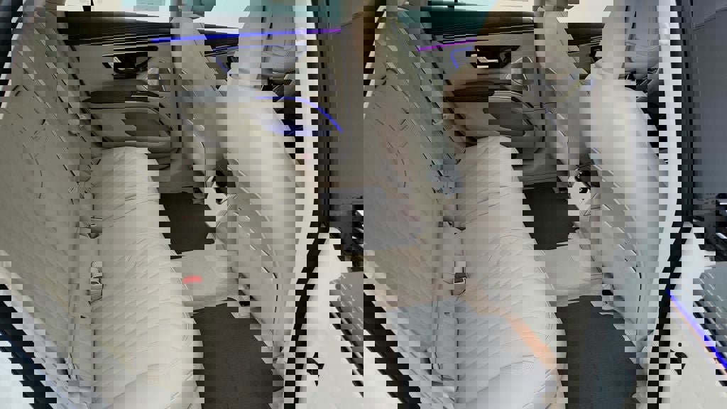 Used 2023 Mercedes-Benz EQS 450+ EQS 450+ Sedan with Active Amb image 23