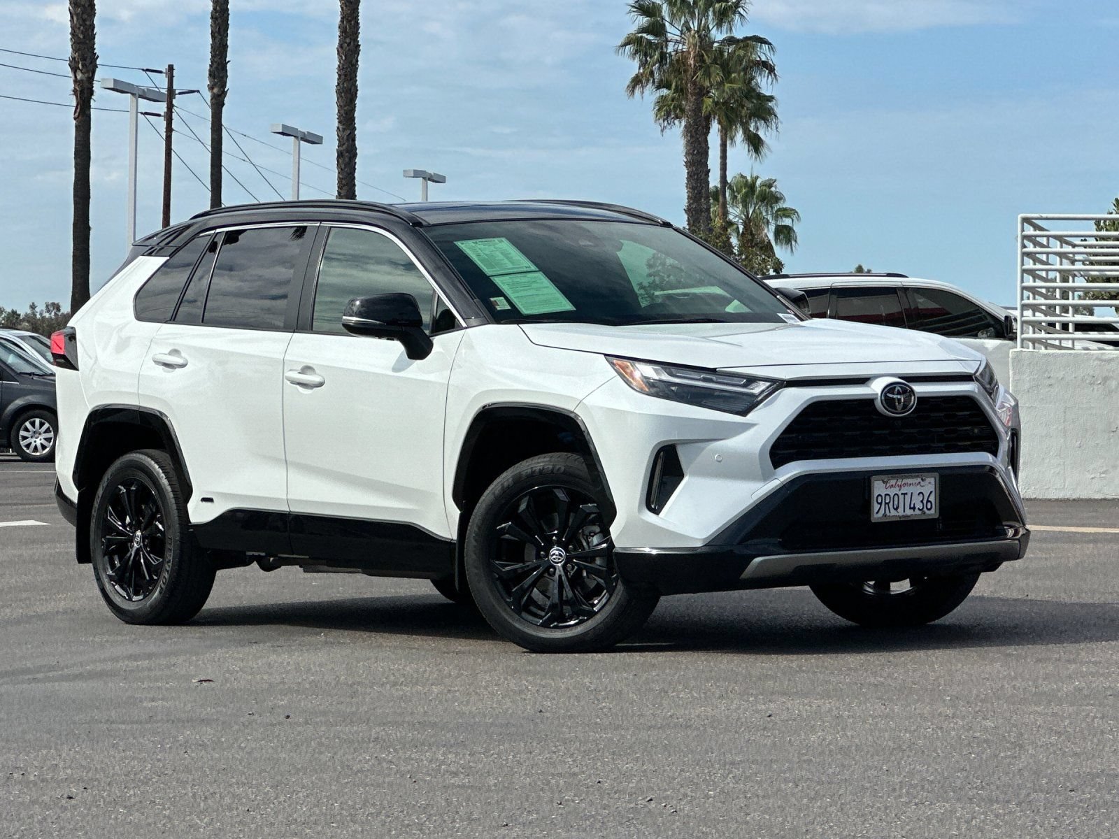 Used 2025 Toyota RAV4 XSE w/ Advanced Technology Package AWD/4WD image 8