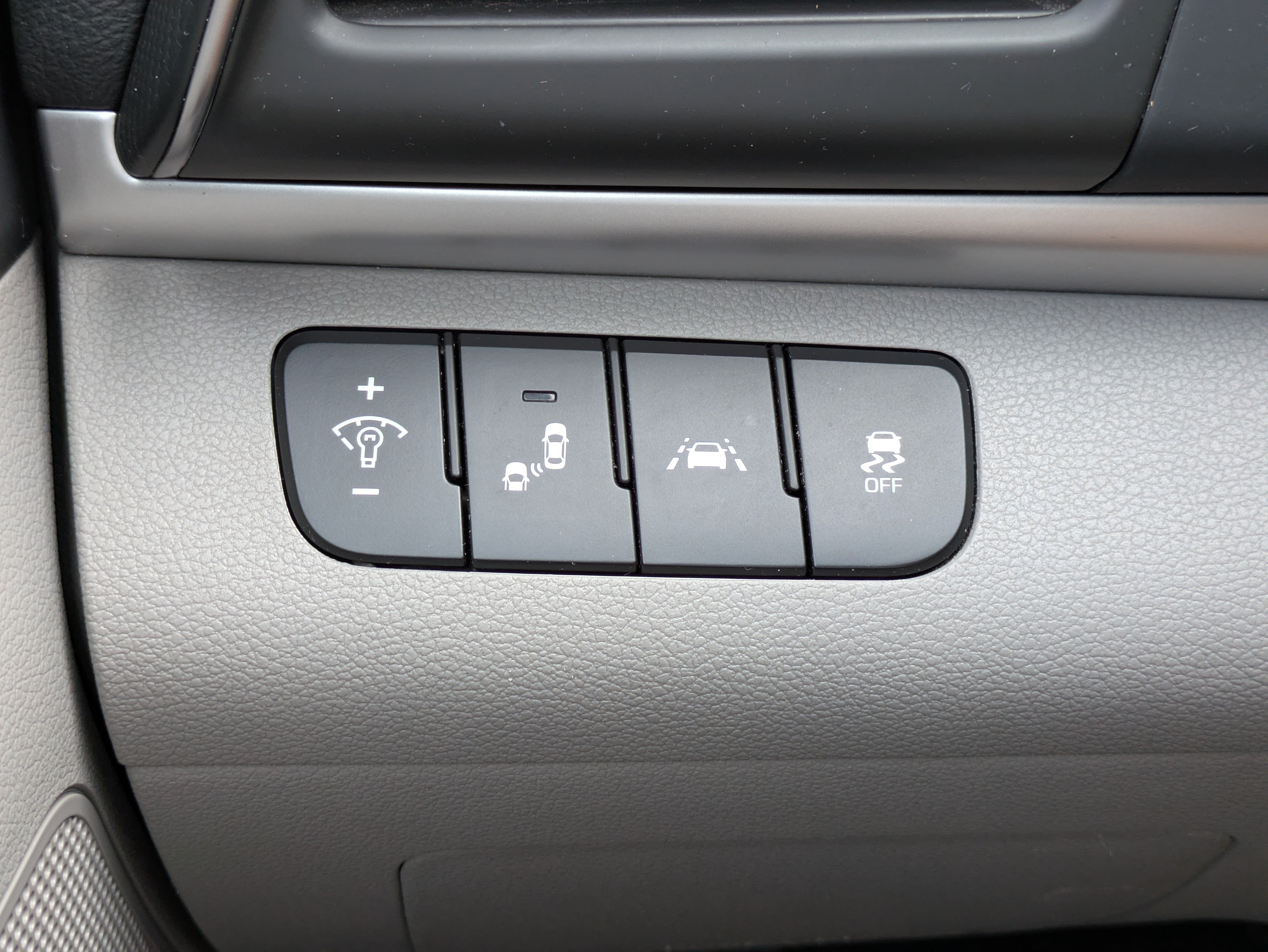 Used 2020 Hyundai Elantra Value Edition FWD image 20