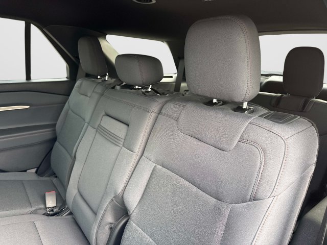 New 2027 Ford Explorer Active RWD image 15