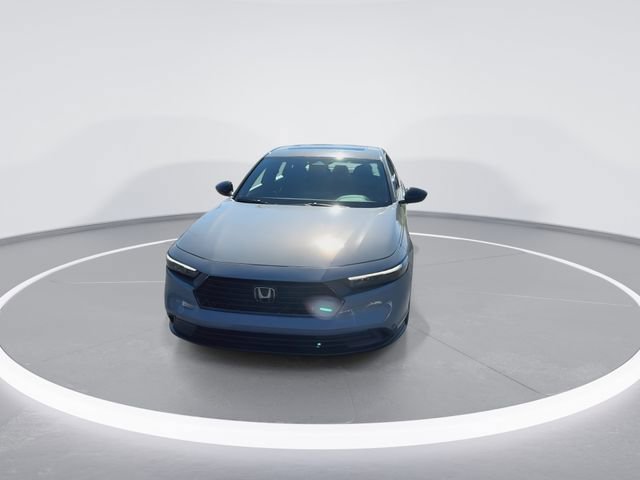 Used 2023 Honda Accord Sport image 2
