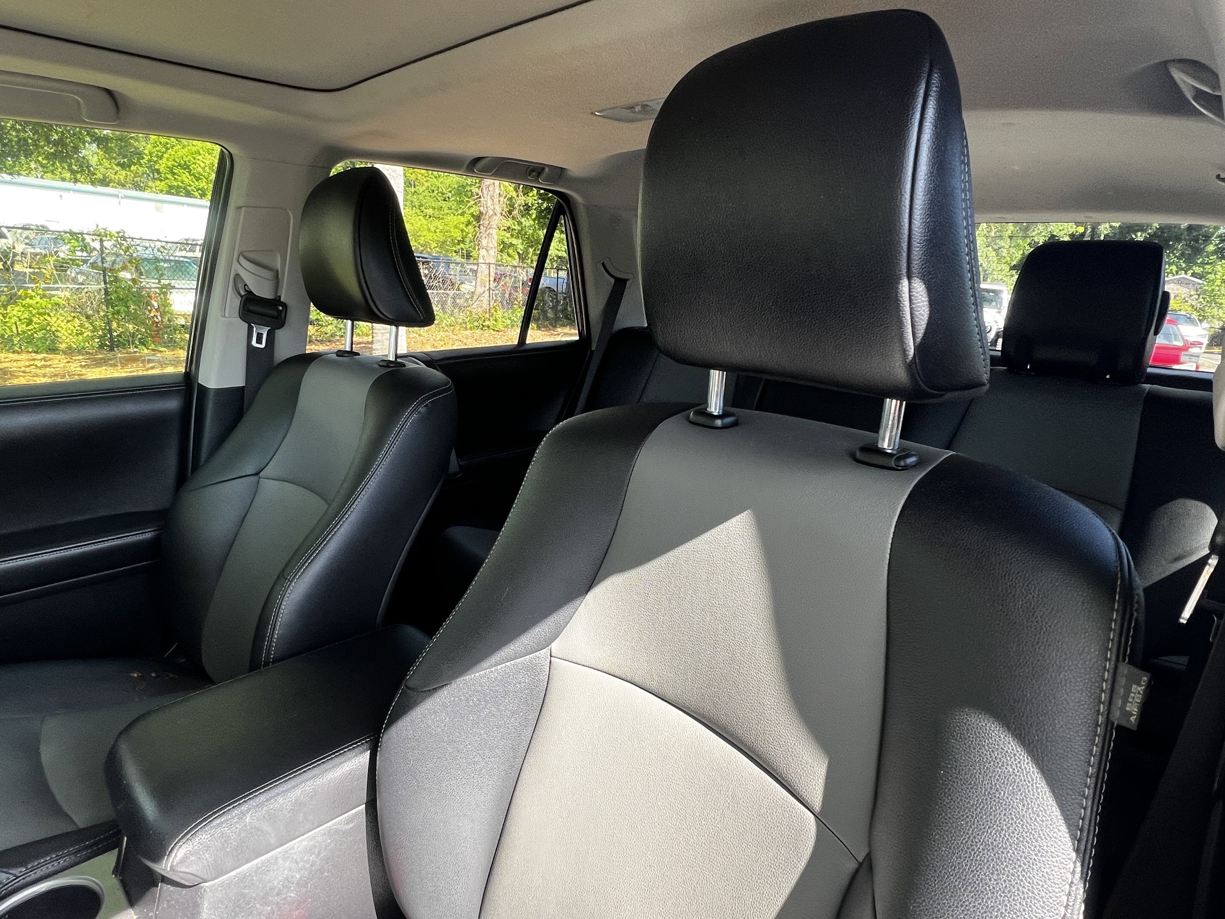 Used 2016 Toyota 4Runner SR5 Premium RWD image 18