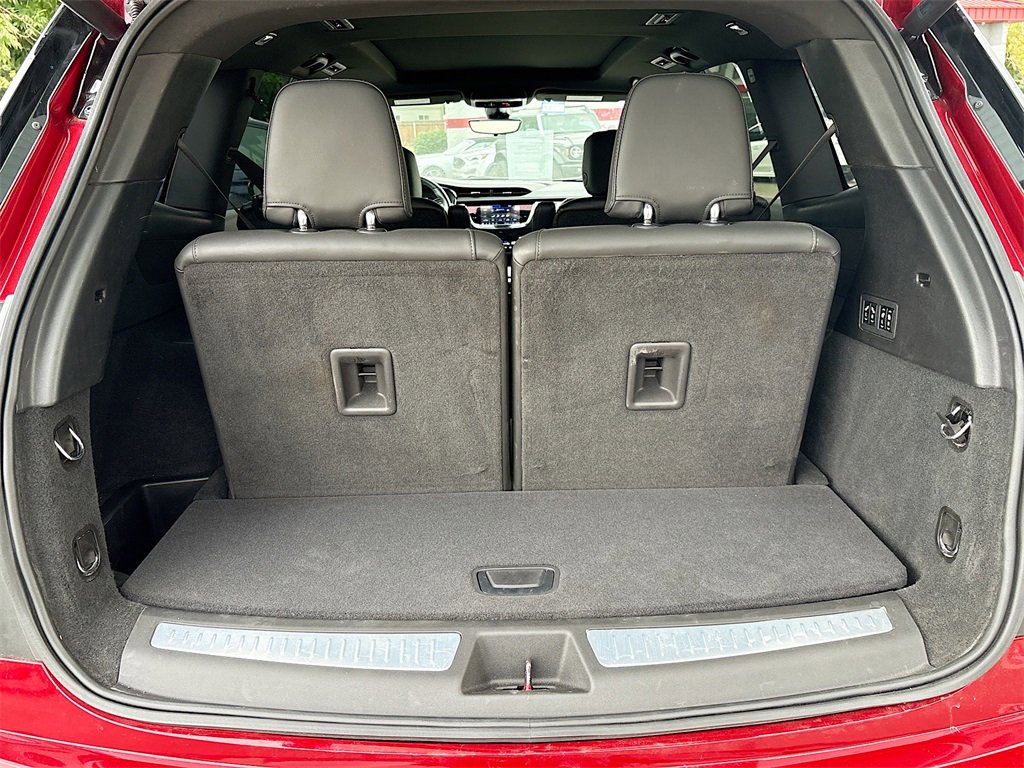 Used 2024 Cadillac XT6 Sport w/ Technology Package image 28