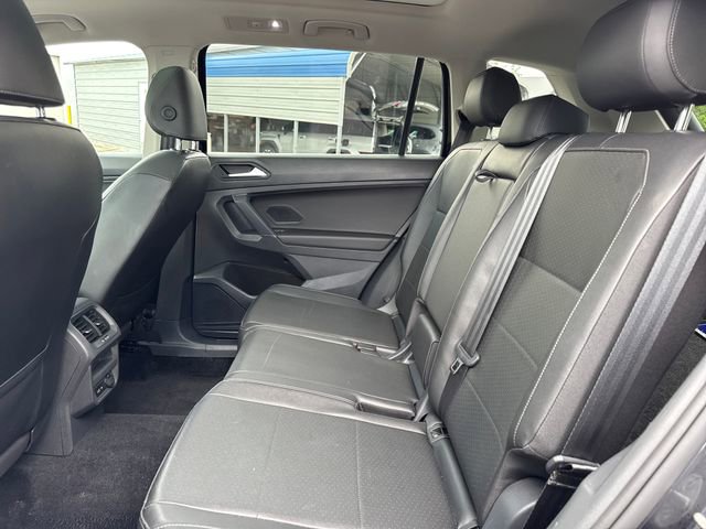Used 2020 Volkswagen Tiguan SEL image 11