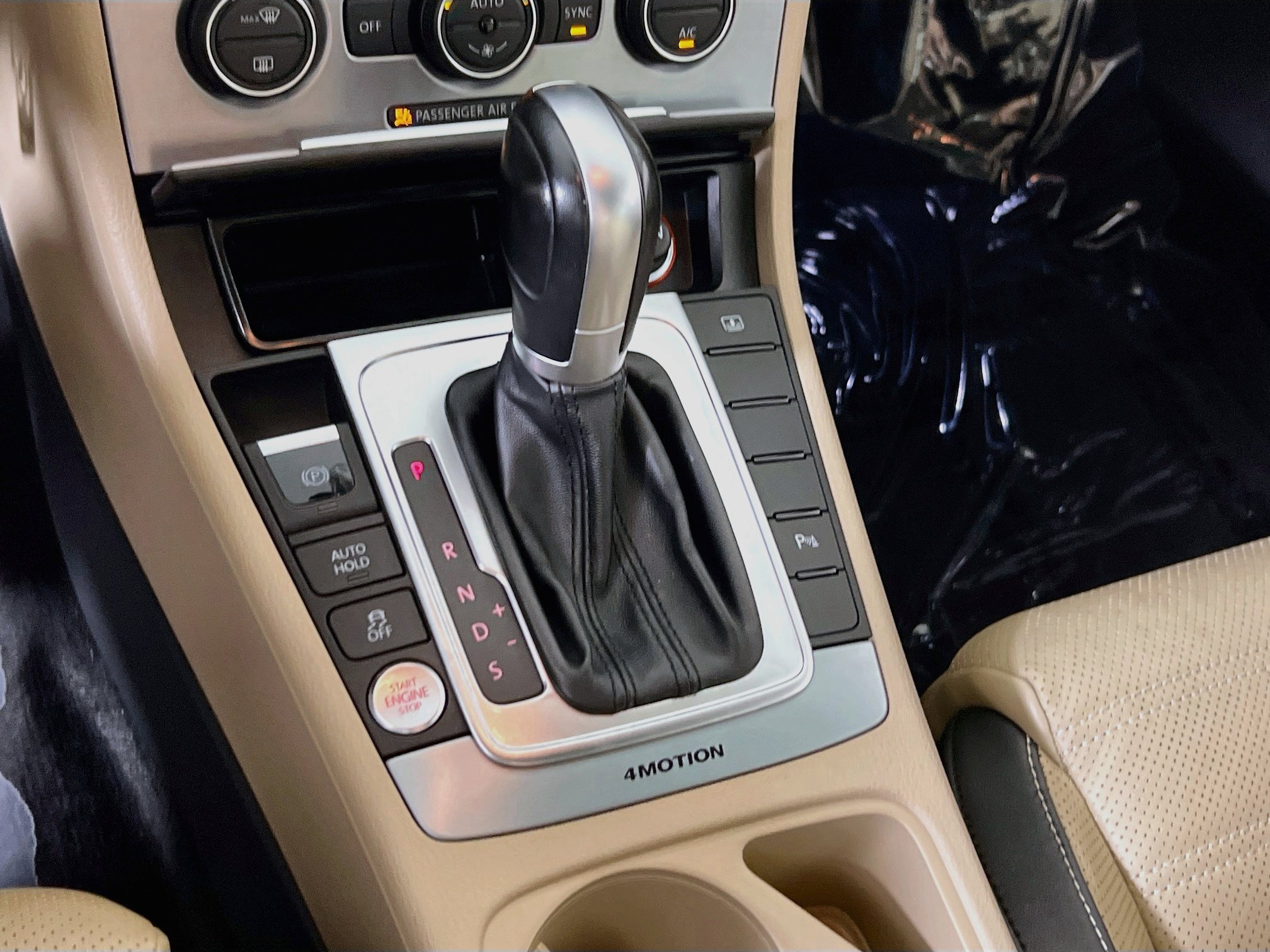 Used 2016 Volkswagen CC Executive AWD/4WD image 17