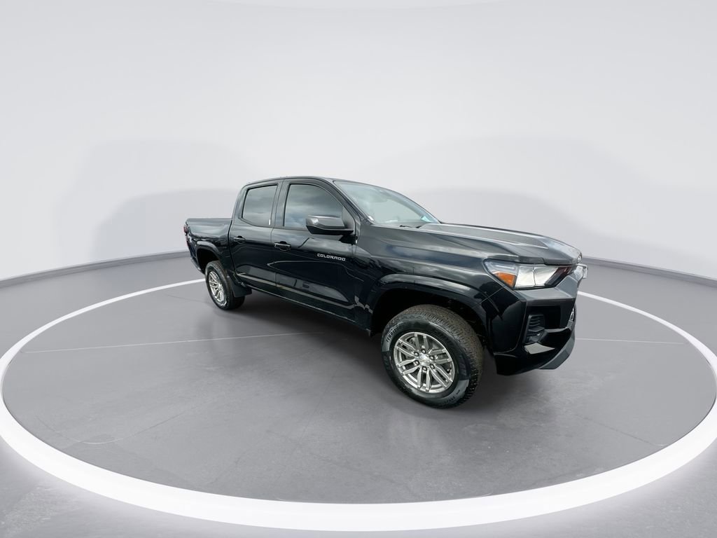 Used 2023 Chevrolet Colorado LT w/ LT Convenience Package II image 2