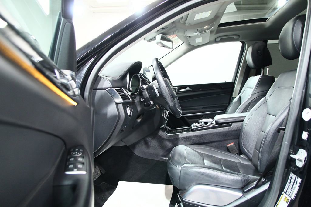 Used 2017 Mercedes-Benz GLS 550 GLS 550 image 4