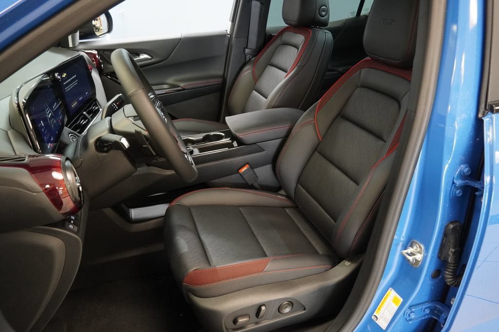 New 2027 Chevrolet Equinox RS w/ Convenience Package III AWD/4WD image 3