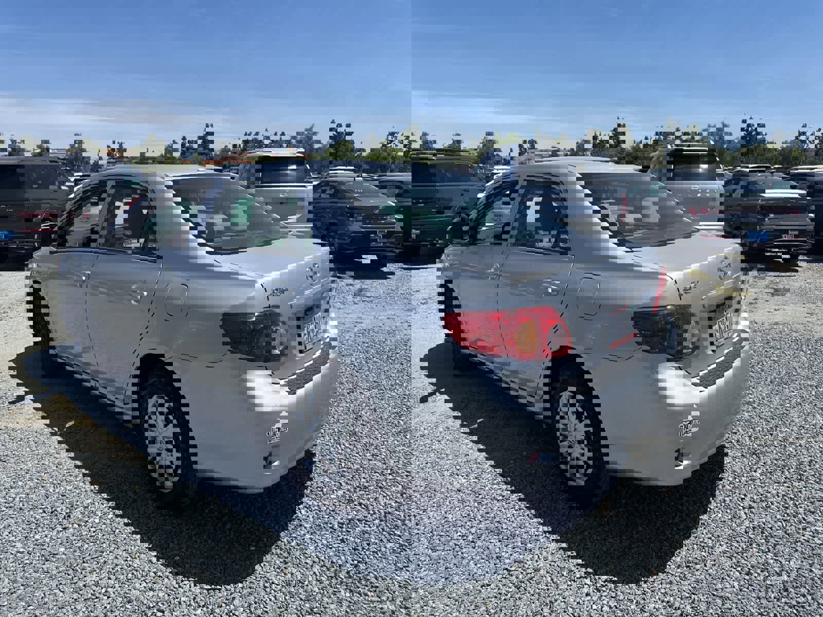 Used 2010 Toyota Corolla LE image 7