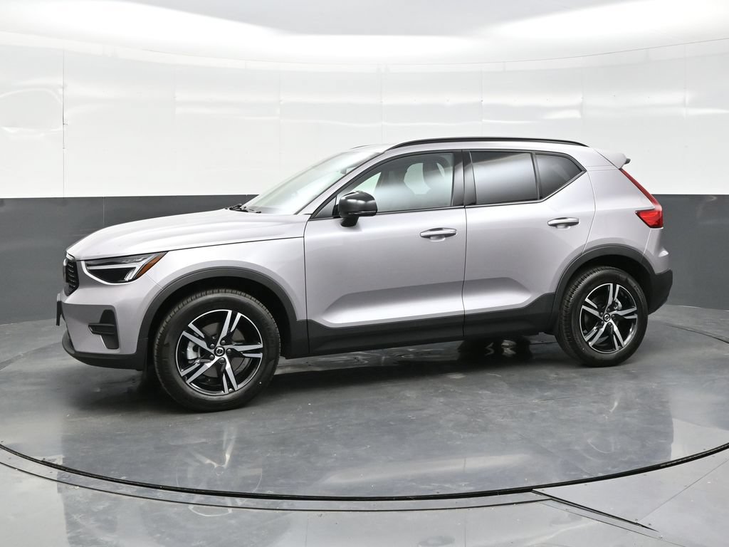 New 2026 Volvo XC40 B5 Core w/ Protection Package Premier AWD/4WD image 3