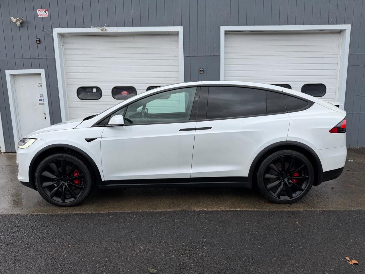 Used 2020 Tesla Model X Performance image 7