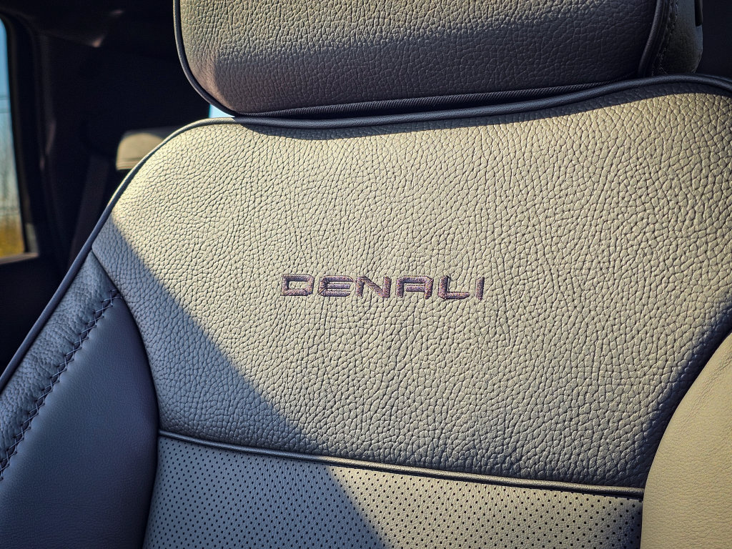 New 2027 GMC Yukon Denali w/ Denali Reserve Package AWD/4WD image 20