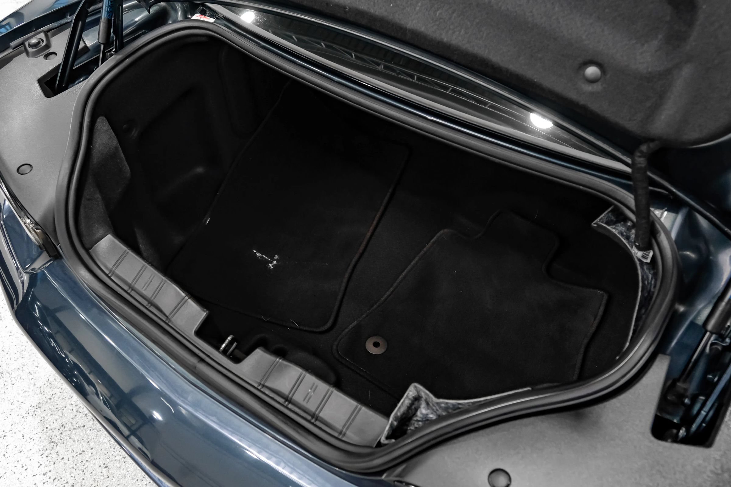 Used 2019 Chevrolet Camaro SS RWD image 54