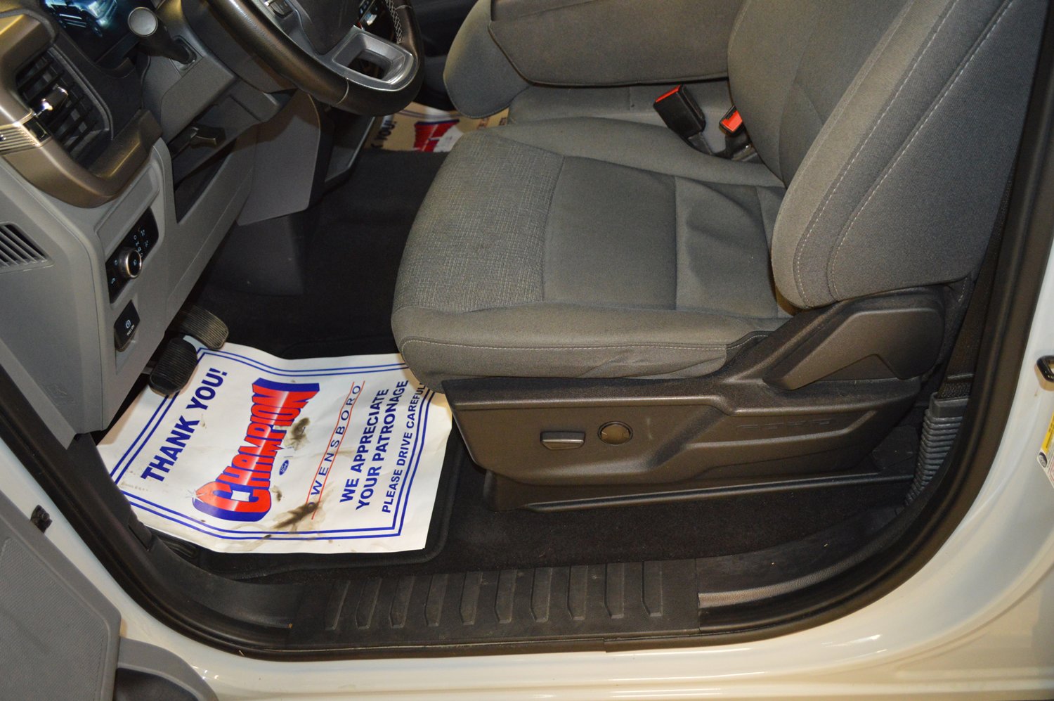 Used 2024 Ford F150 XLT image 15