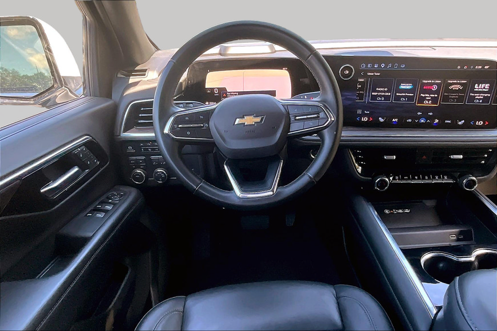 Used 2025 Chevrolet Tahoe LT AWD/4WD image 8