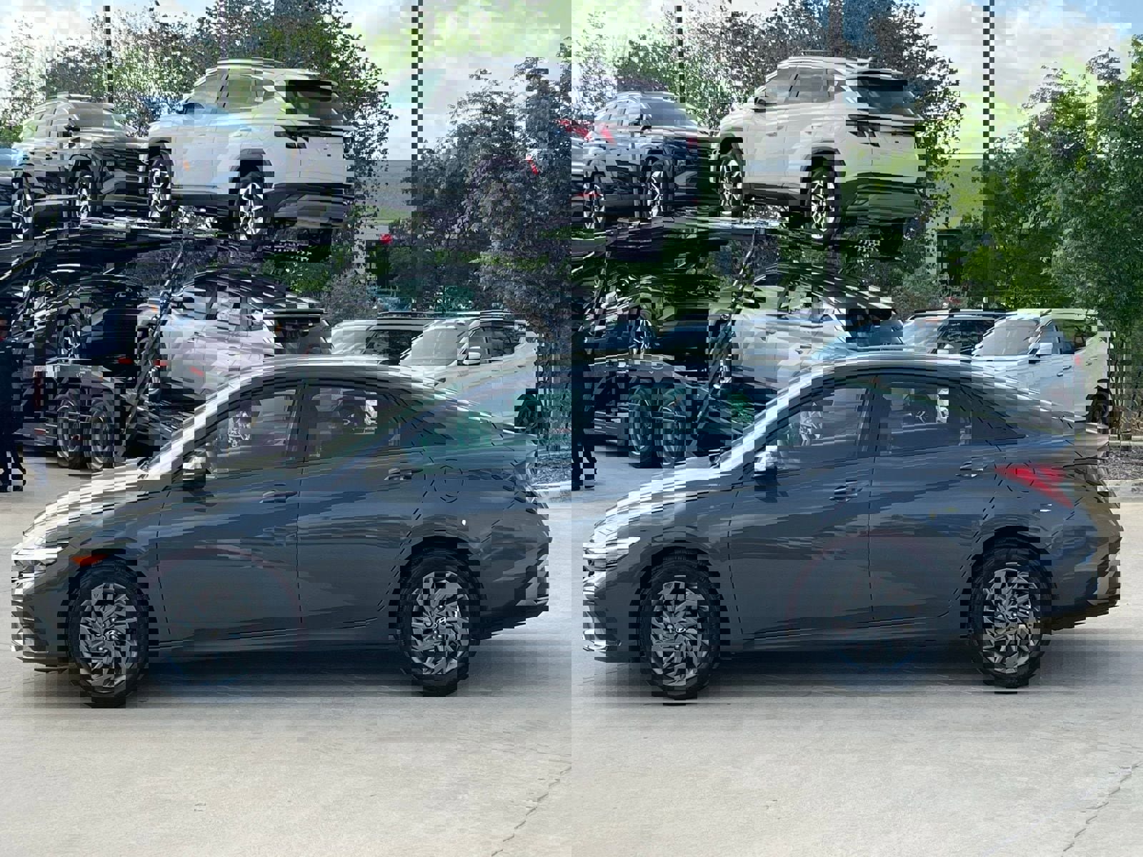 Used 2024 Hyundai Elantra SEL image 6