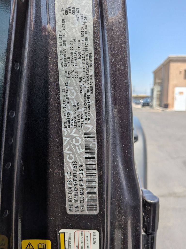 Used 2023 Jeep Wrangler Unlimited Rubicon AWD/4WD image 35
