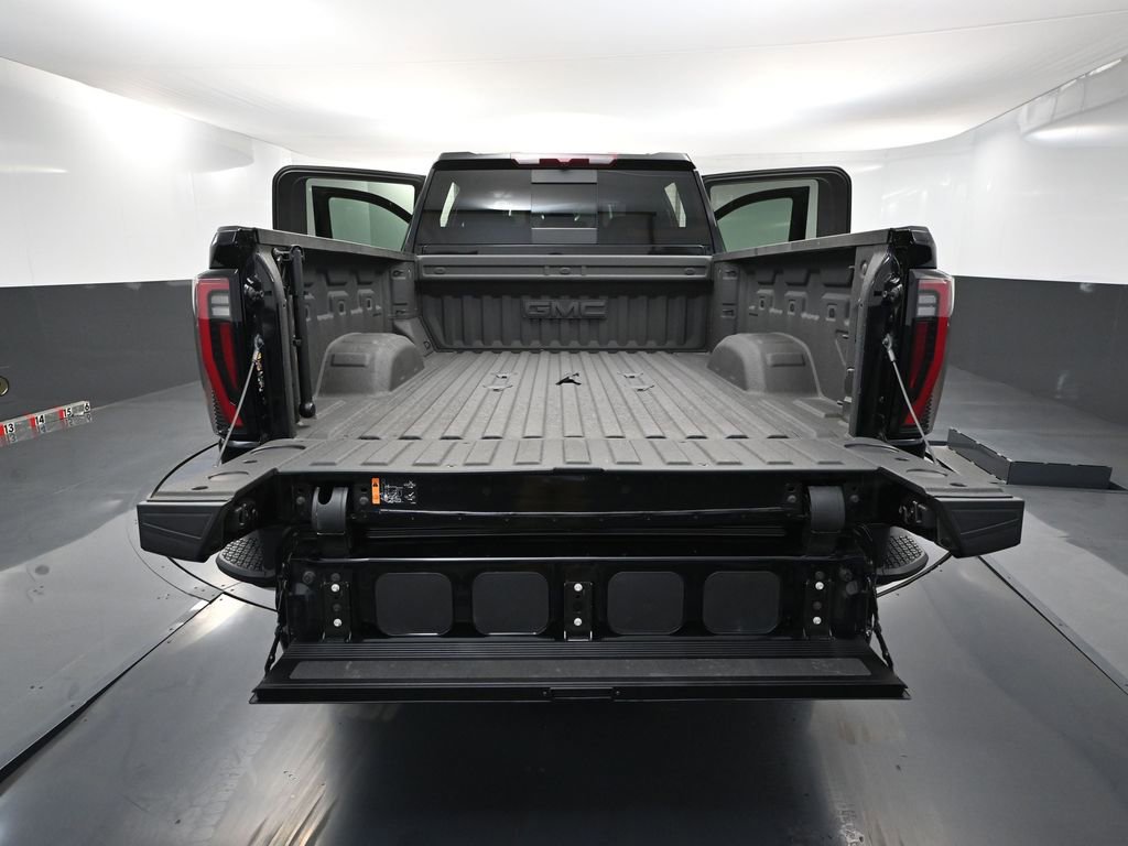 Used 2025 GMC Sierra 3500 AT4 image 49