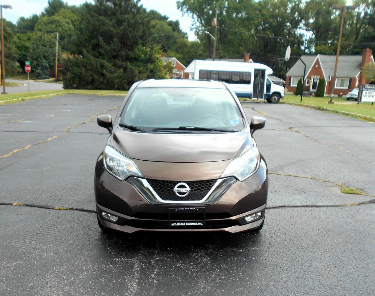 Used 2017 Nissan Versa Note SR w/ SR Tech Package FWD image 2