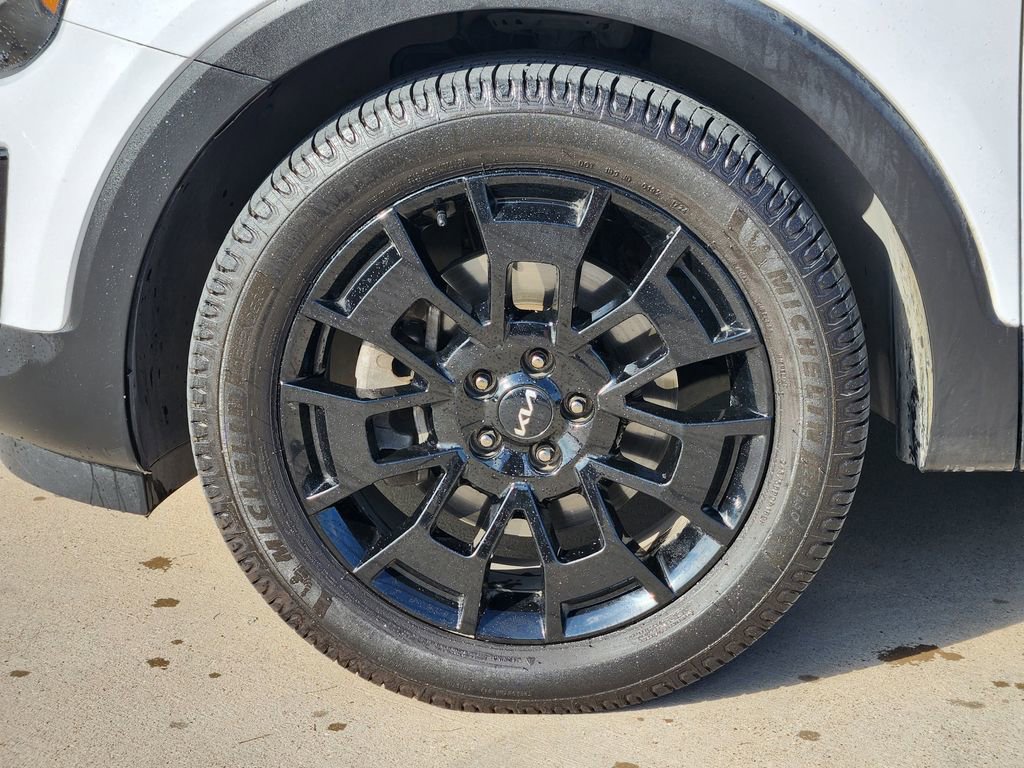 Certified 2022 Kia Telluride SX w/ SX Prestige Package image 16