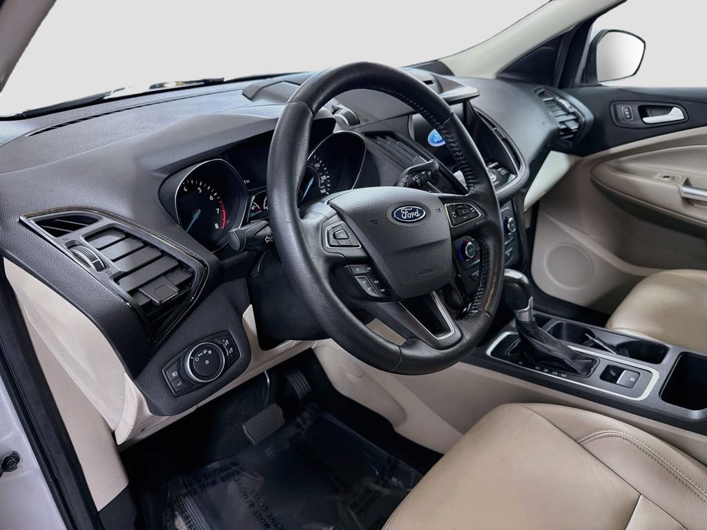 Used 2017 Ford Escape Titanium AWD/4WD image 11