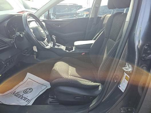 Used 2022 Subaru Legacy Premium image 2