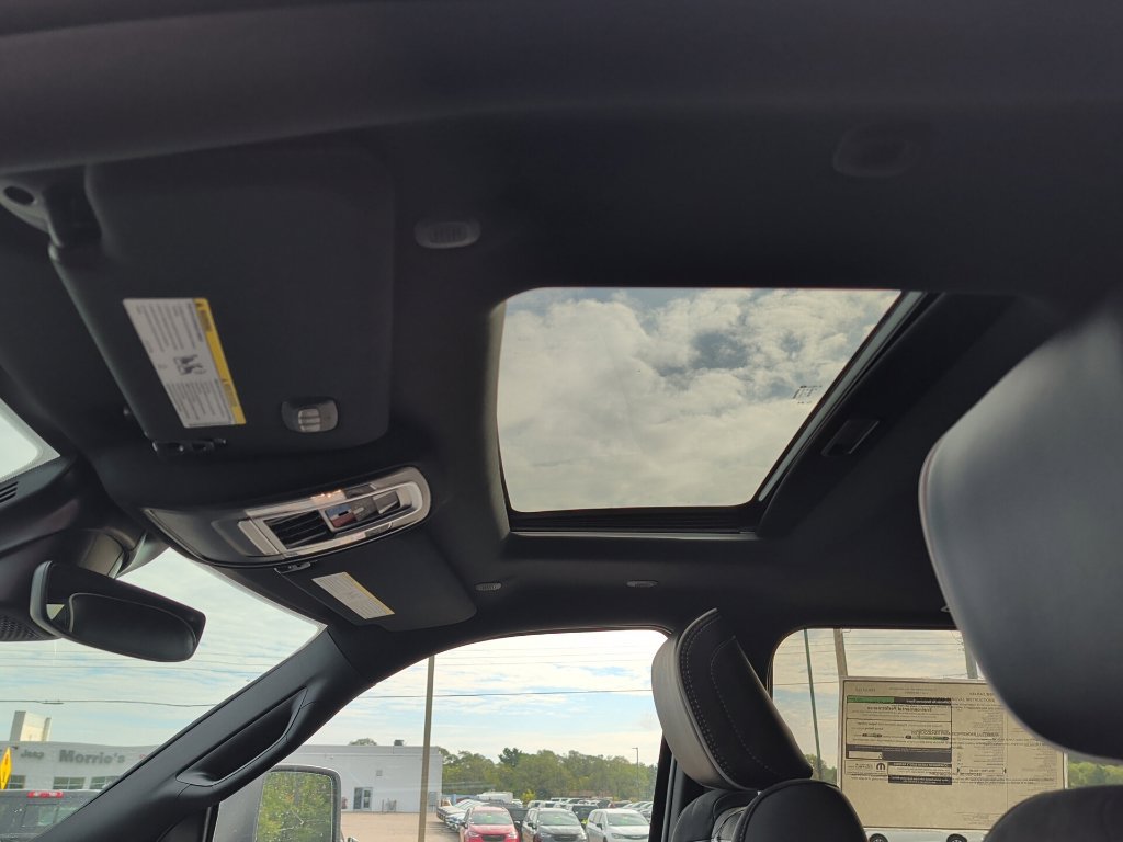 New 2027 RAM 2500 Laramie AWD/4WD image 31
