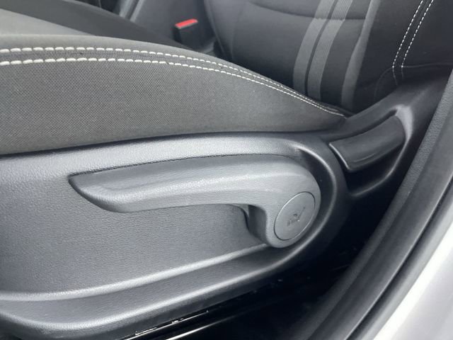 Used 2025 Hyundai Venue SEL image 34