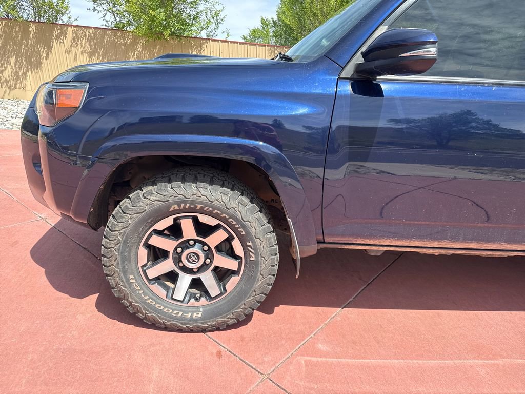 Used 2018 Toyota 4Runner TRD Off-Road Premium image 38