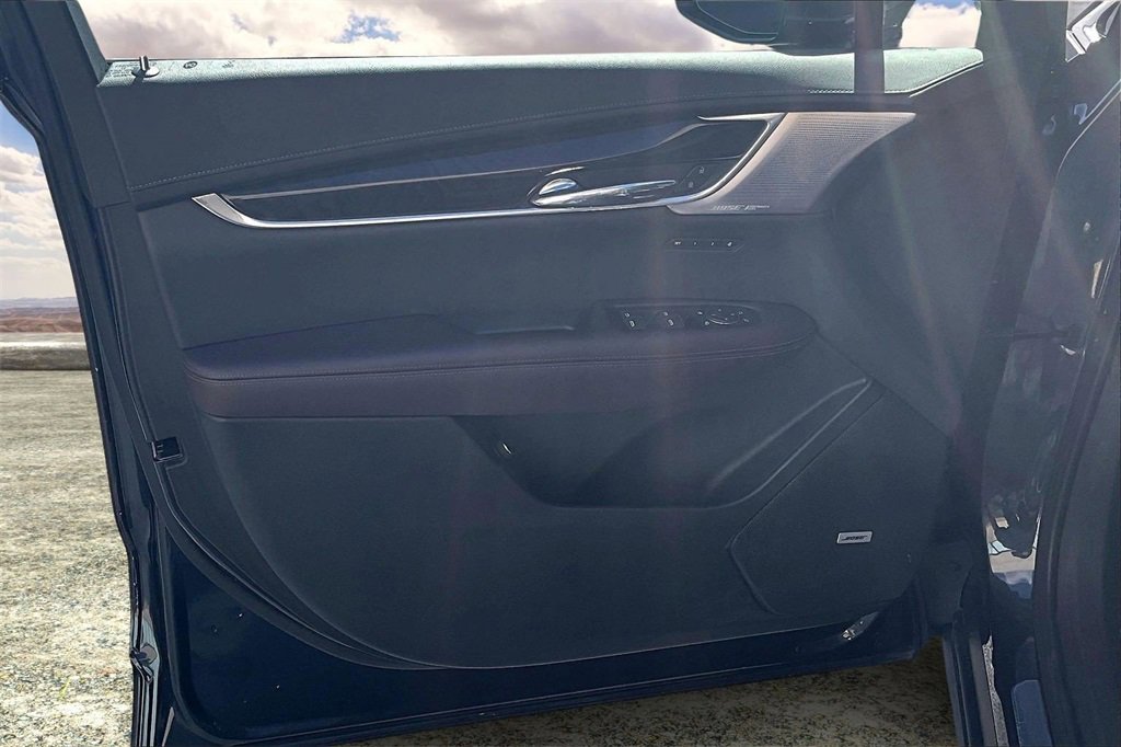 Used 2022 Cadillac XT6 Premium Luxury w/ Technology Package image 20