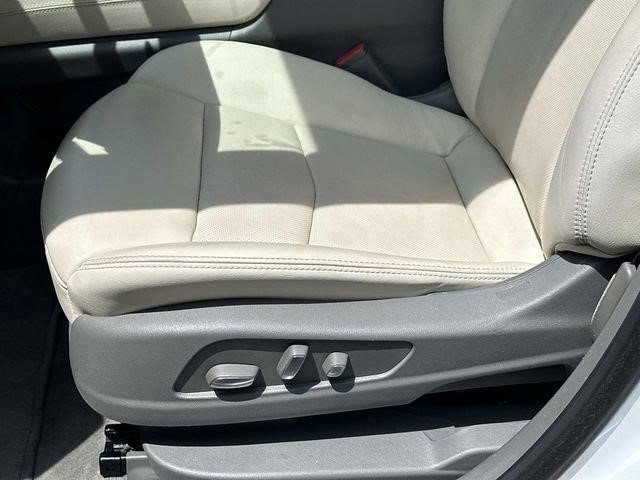 Certified 2023 Cadillac XT6 Premium Luxury AWD/4WD image 19
