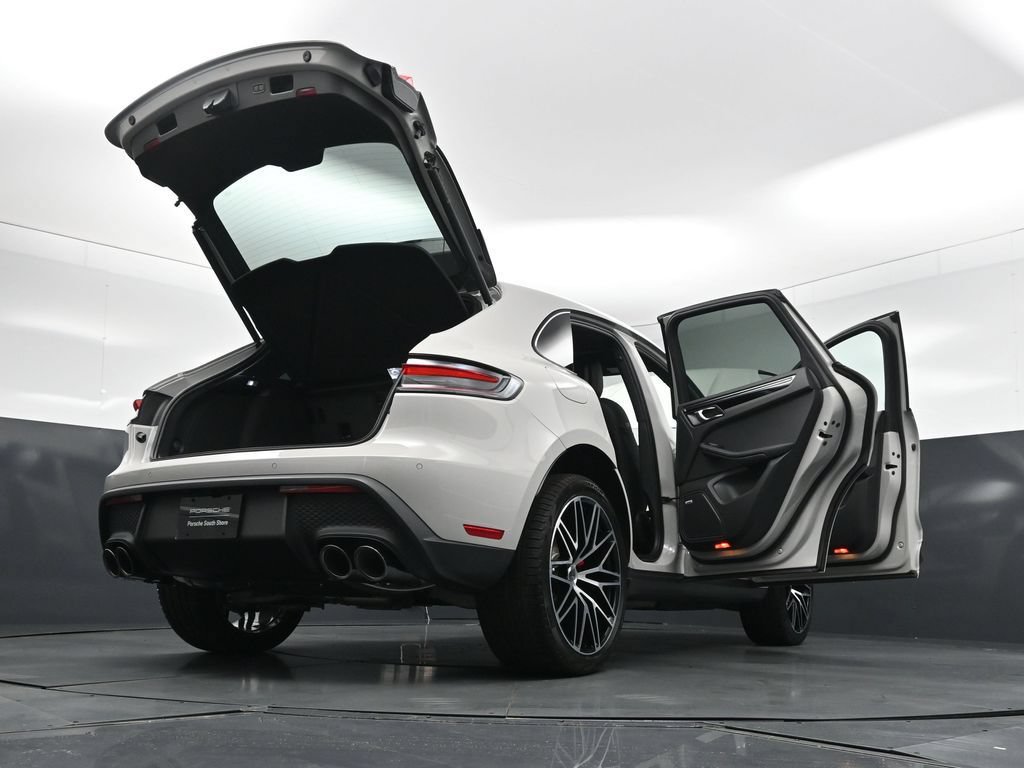 New 2026 Porsche Macan S AWD/4WD image 34