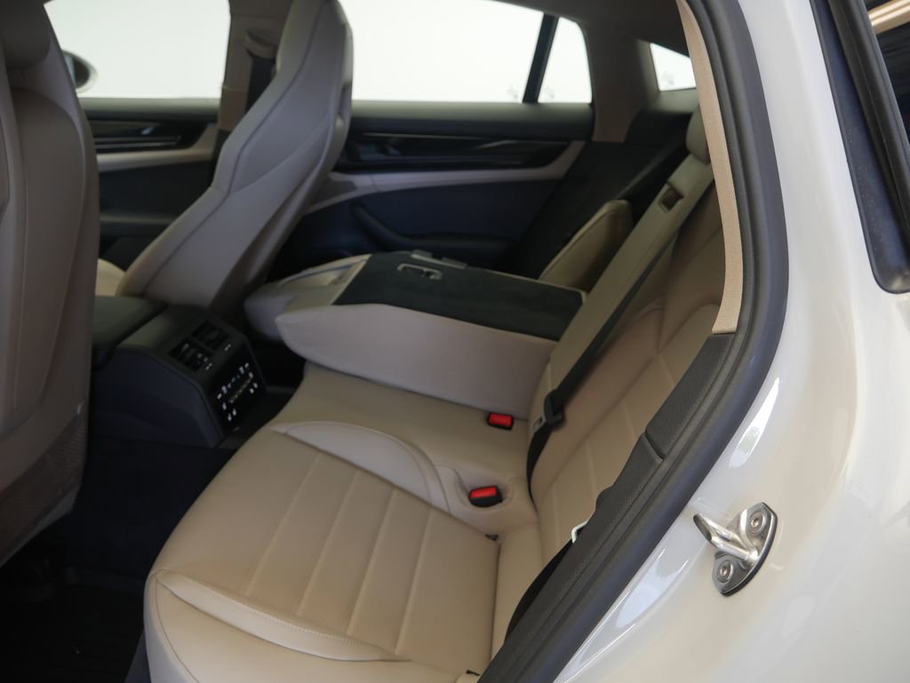 Certified 2025 Porsche Panamera 4 AWD/4WD image 18