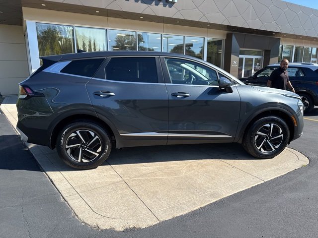 Used 2024 Kia Sportage LX image 20
