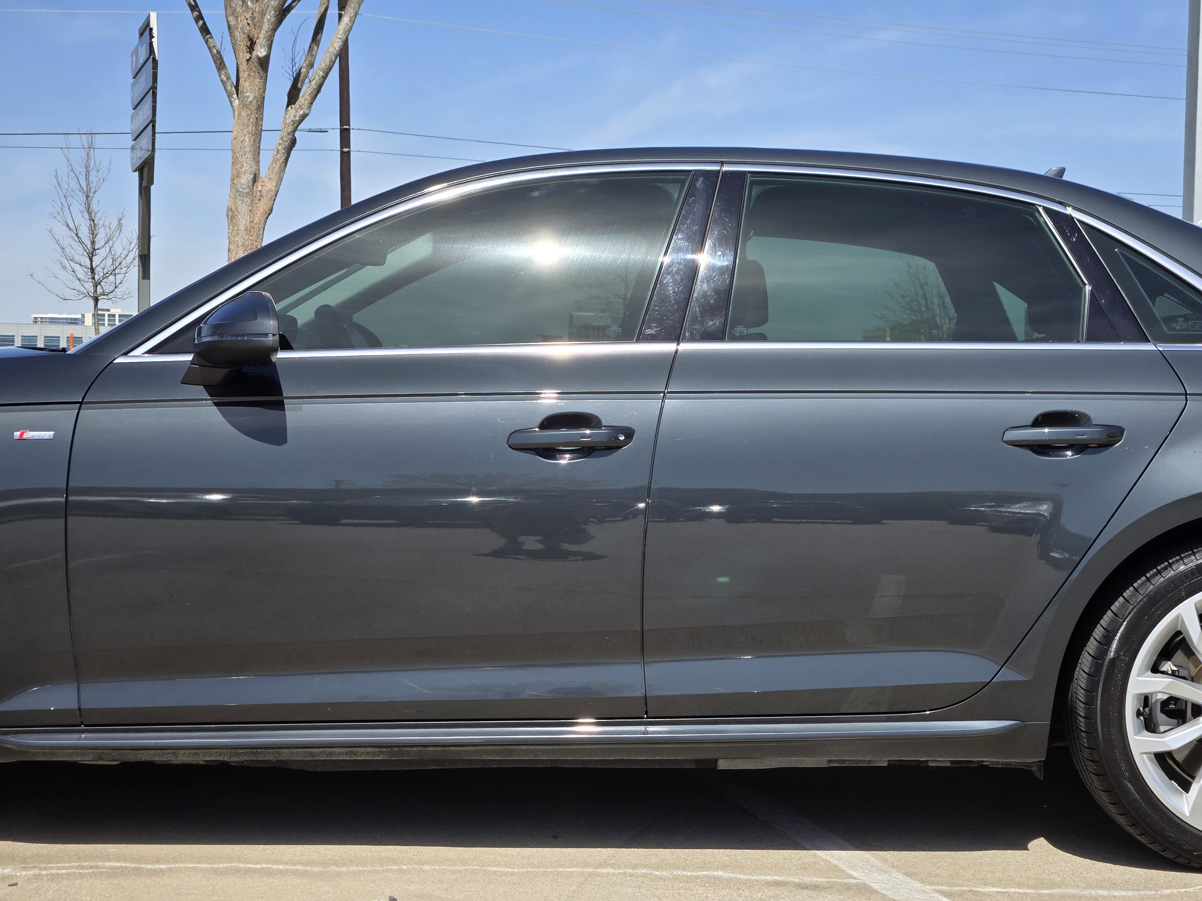 Used 2019 Audi A4 2.0T Premium Plus w/ Premium Plus Package image 14