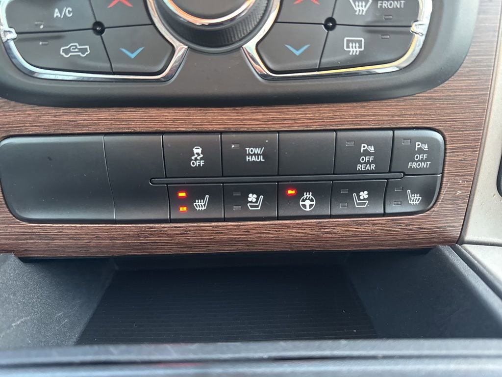 Used 2018 RAM 1500 Laramie w/ Convenience Group image 7