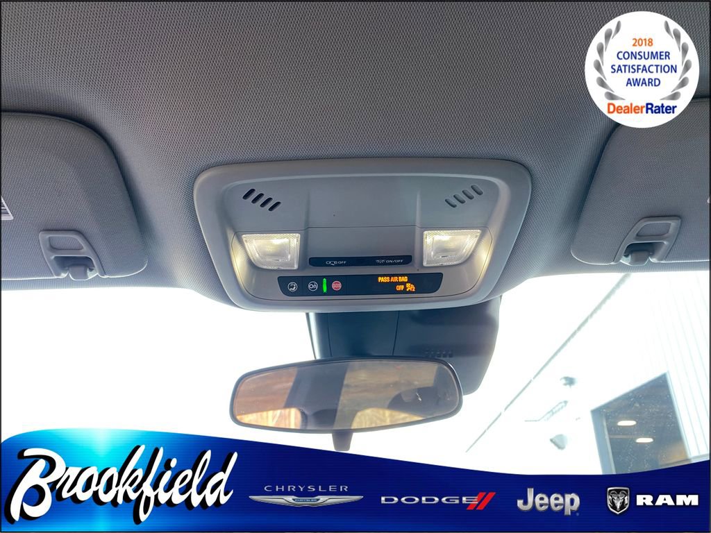 Used 2025 Chevrolet Malibu LT image 28