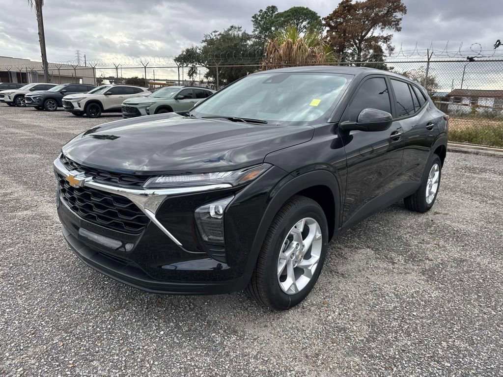 New 2026 Chevrolet Trax LS w/ LS Convenience Package image 3