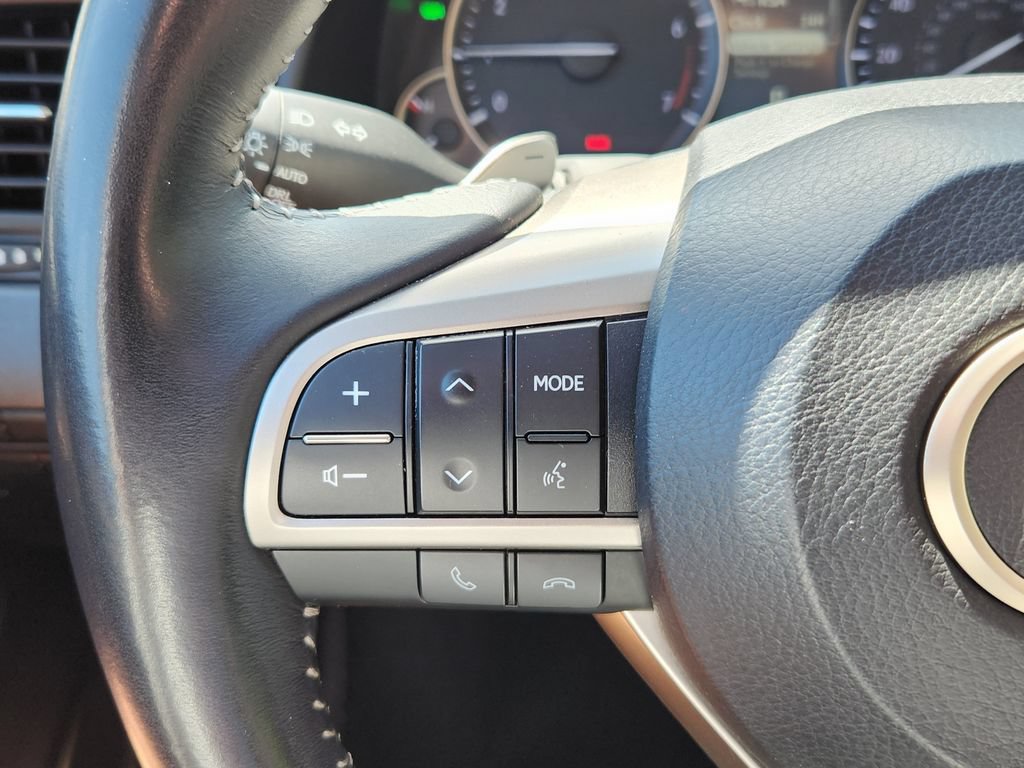 Used 2020 Lexus RX 350L Premium w/ Premium Package AWD/4WD image 20