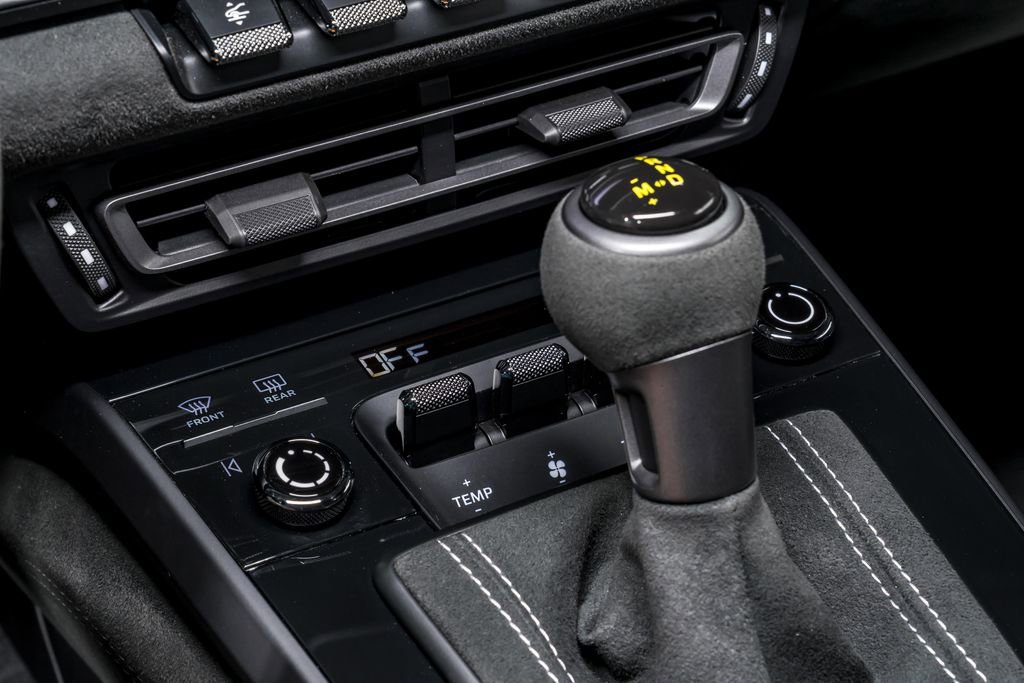 Used 2024 Porsche 911 GT3 RWD image 27