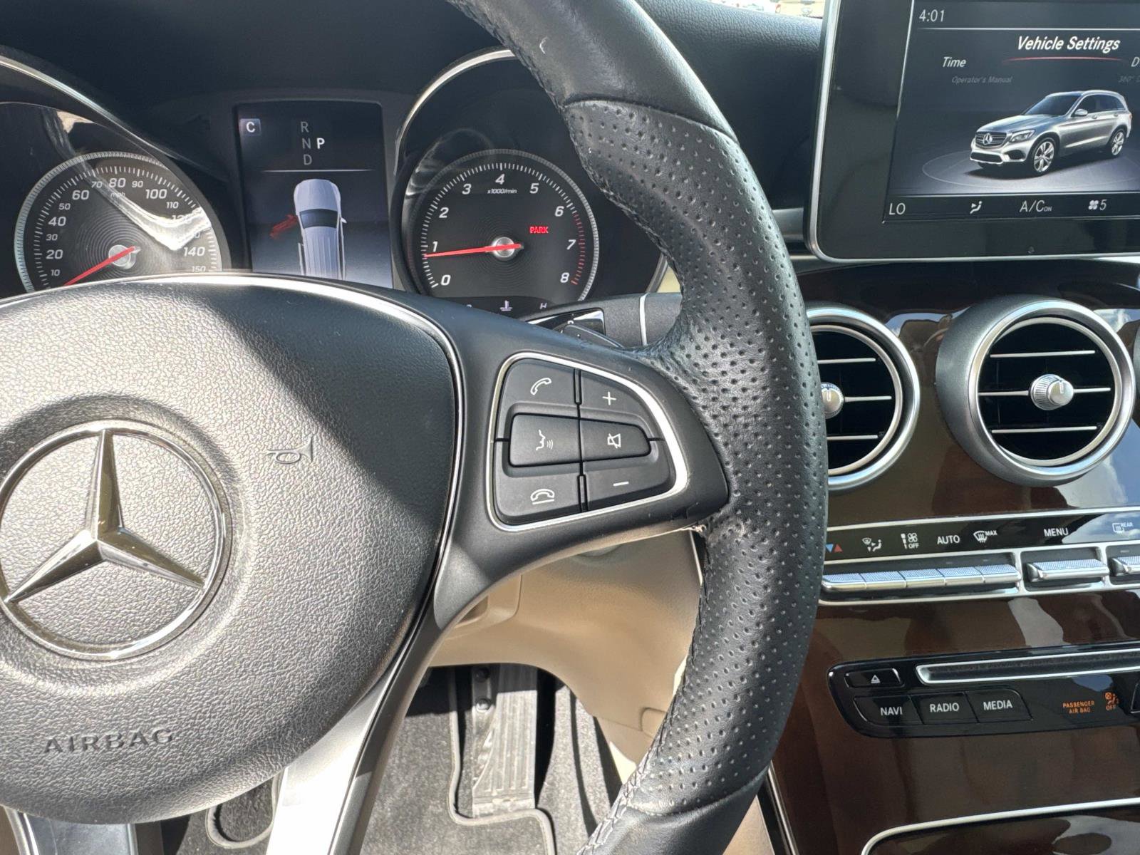 Used 2018 Mercedes-Benz GLC 300 image 24