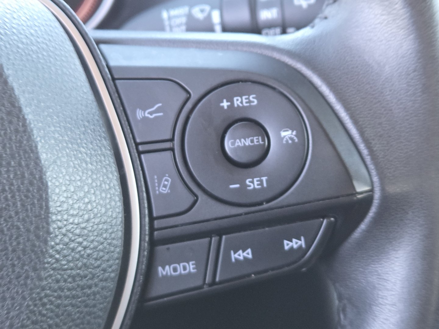 Used 2023 Toyota RAV4 Adventure AWD/4WD image 7